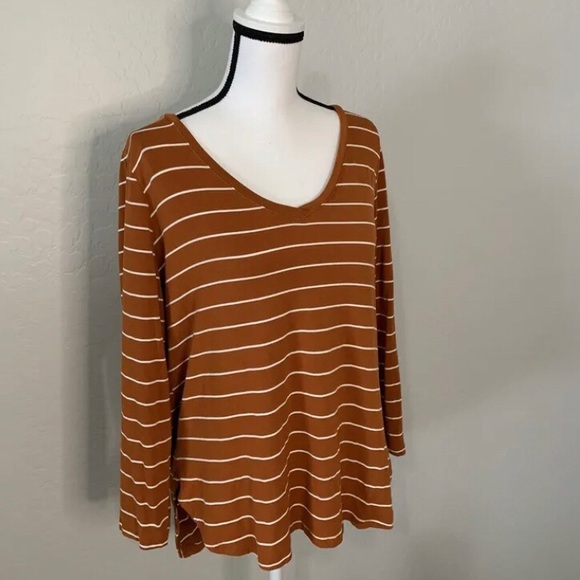 ❌NWT - Old Navy Womens striped burnt orange v-neck soft long sleeve top size❌ - Picture 3 of 10